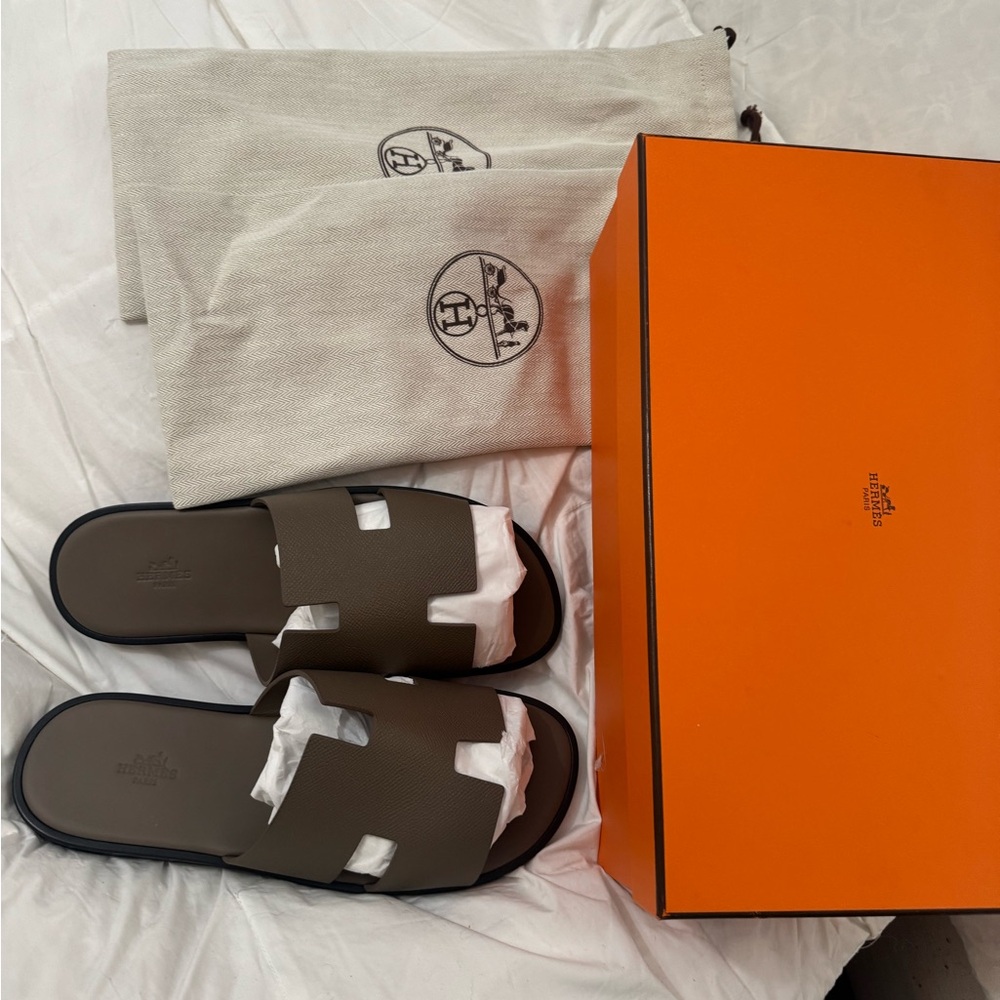Hermes Men's IZMIR Sandals in etoupe BRAND NEW WITH BOX